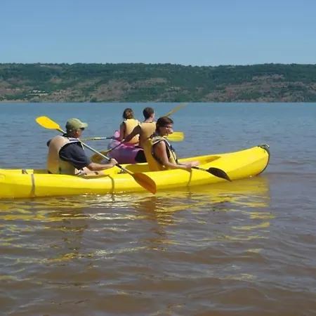 Maison Spacieuse Et Confortable Avec Patio *