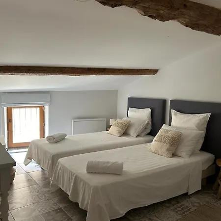 Maison Spacieuse Et Confortable Avec Patio