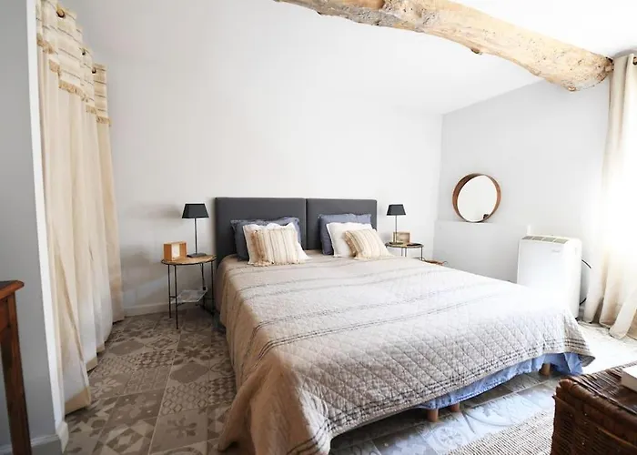 Maison Spacieuse Et Confortable Avec Patio Ferienhaus *